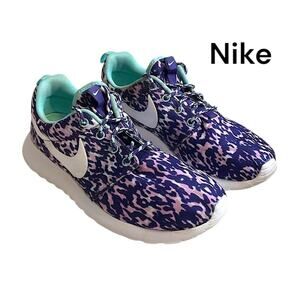 Nike Roshe Running Shoe Women’s Sz 7M One White Purple 599432 511 Comfortable